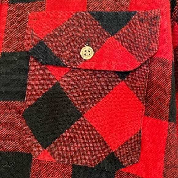 Vintage Sears Men's XL/Tall Unlined Lumberjack Plaid Button Down with Pockets - Picture 2 of 11